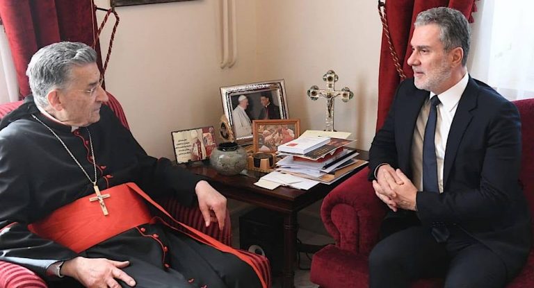 خاص-نصار زار الراعي معايداً