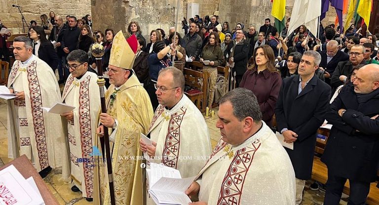 خاص-بالصور: المطران عون يترأس القداس الإلهي في كنيسة مار يوحنا مرقص لمناسبة السنة اليوبيلية 2025