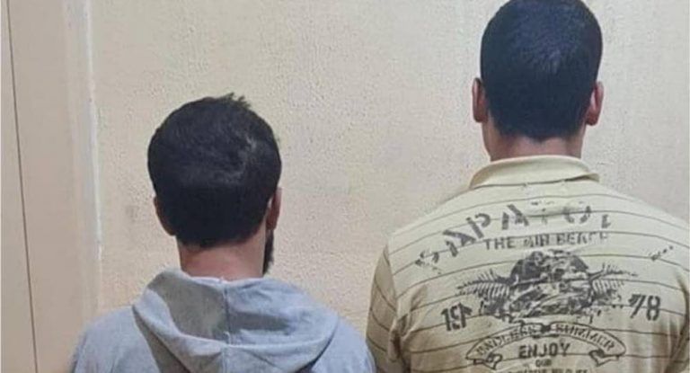 بالتفاصيل…أحرقا شجرة الميلاد!