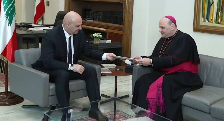 رسالة من البابا لعون: أُعبر عن قُربي الروحي من الشعب اللبناني.. والأوضاع الأمنية على طاولة الرئيس