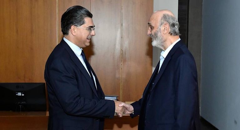 جعجع عرض مع وزير الإعلام الأوضاع العامة وقانون الإعلام المرئي والمسموع