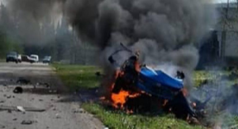 بالفيديو: استهداف سيّارة