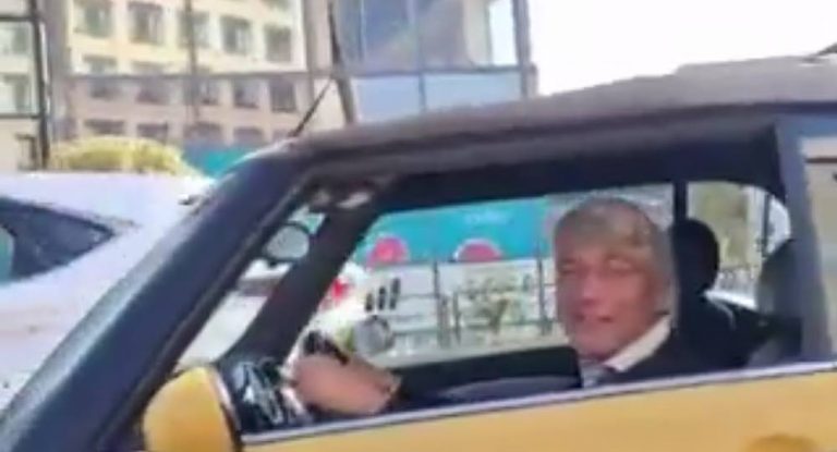 بالفيديو -سيارة “ميني كوبر”..الوزير وليد فياض يضرب من جديد