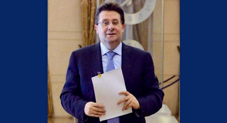 بعد 6 سنوات من المطالبة… كنعان يفرض قانون استرداد الودائع على طاولة الجميع