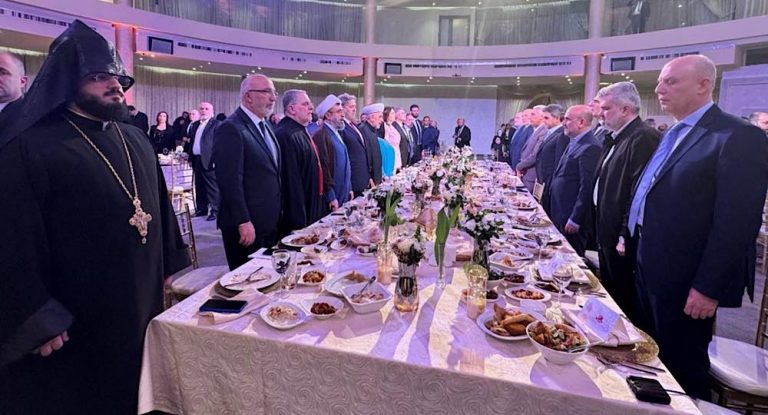 بالصور-إفطار رمضاني حاشد ل”مشروع وطن الإنسان – جبيل”