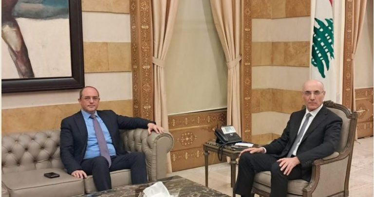 وزير الداخلية بحث ورئيس التفتيش المركزي القاضي جورج عطية في تعزيز التعاون