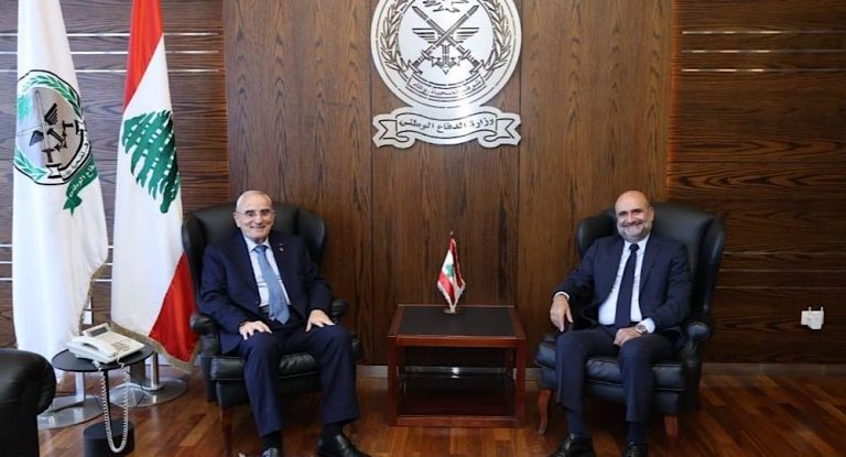 أبي رميا يبحث مع وزير الدفاع دعم الجيش وتعزيز الاستقرار في جبيل