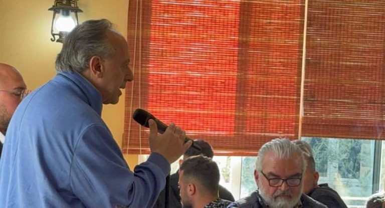 بالصور-لائحة “نبض ميفوق والقطارة” تطلق فريق عملها الانتخابي تحت شعار: “لأنو نحنا فريق وانتو مش مكنة”