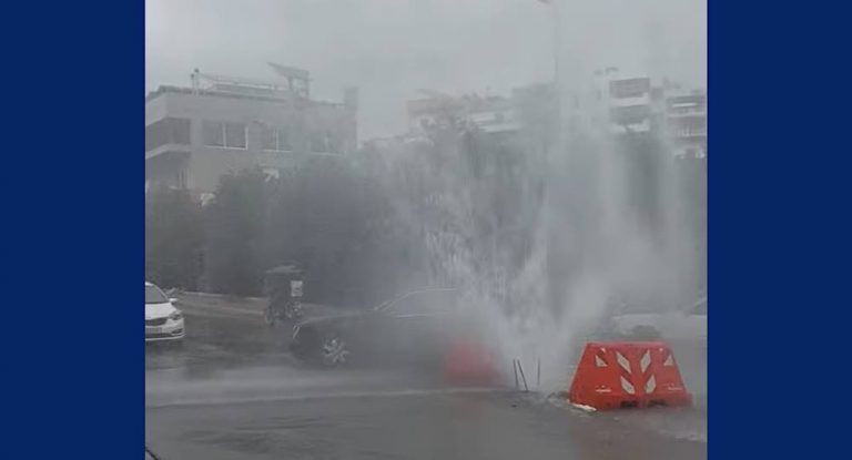 بالفيديو-إنفجار خط الضخ الرئيسي في عمشيت وسط إستياء ومناشدة المواطنين