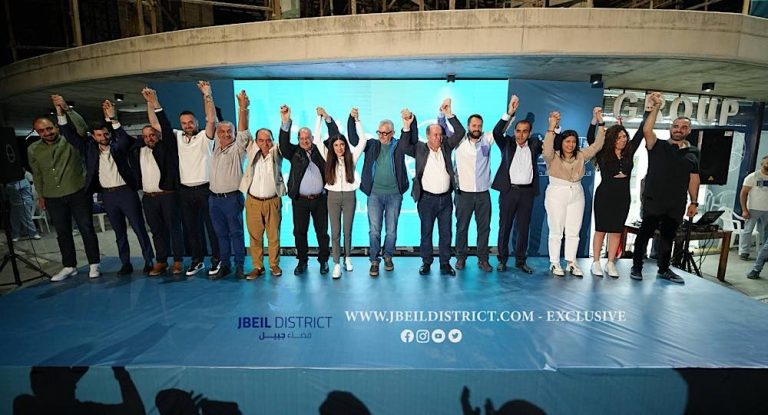 بالصور-اعلان لائحة “عمشيت للكل” عيسى: لا يهمني التمسك بالسلطة بل حمل الامانة لحماية بلدتنا