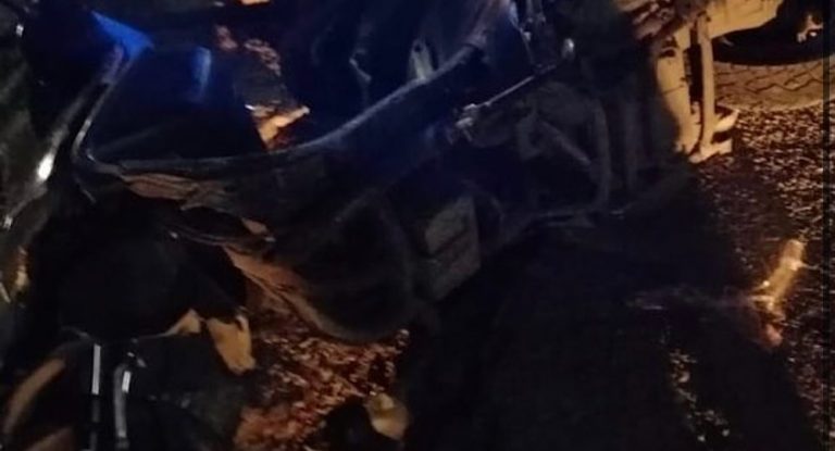 حادث سير مروّع في عمشيت يُودي بحياة شاب ويُصيب آخر بجروح خطيرة