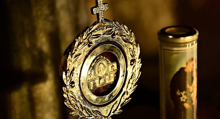 ‎بالفيديو-ذخائر القديس انطونيوس البدواني في بلدة قرطبا