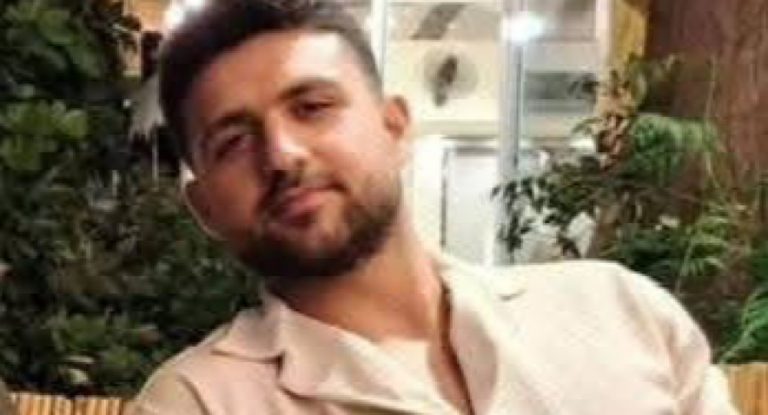 بعد إختفائه أمس.. رالف إبن ٢٣ عاماً جثّة هامدة على جانب الطريق