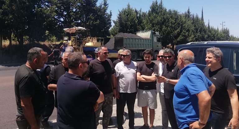 الحواط وعبود تفقدا  أعمال تزفيت أوتوستراد جبيل – عنايا استعدادًا لعيد القديس شربل