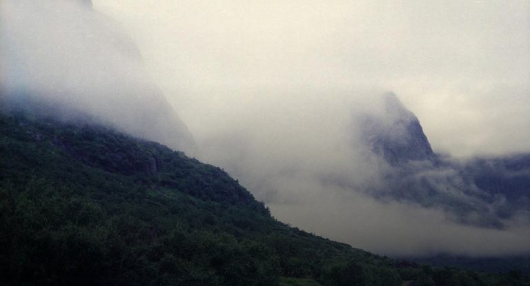 “الخريف بلّش بكير”: حرارة منخفضة وأمطار!