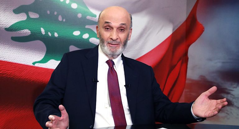 جعجع: القرار الحكومي لم يكن ليمرّ لولا توافق الرئيسين عون وسلام ومستعدون للجلوس مع “الحزب” بعد تسليم سلاحه