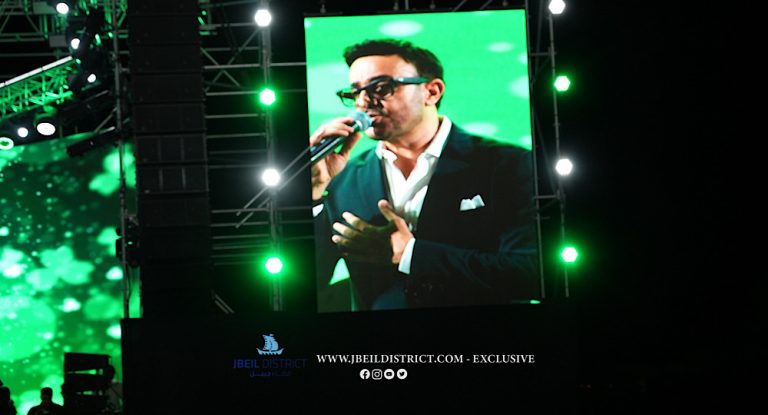 خاص-بالصور:الفنان صابر الرباعي يطرب جمهور مهرجان إهمج في ليلته الثانية