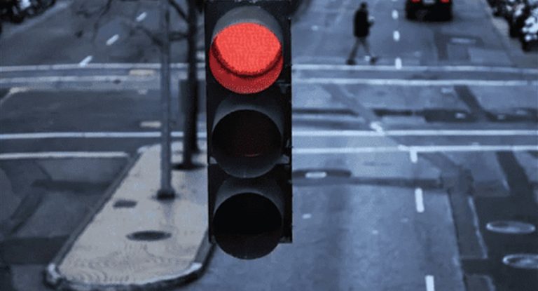 مخالفة مرورية.. لوزير!