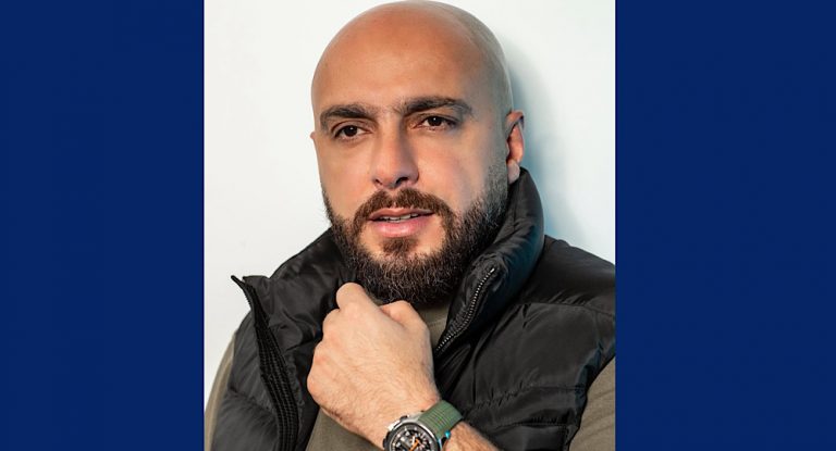 بالصورة -الفنان كارلوس يفاجئ محبيه بهذا الخبر!