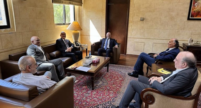 أبي رميا في مجلس الإنماء والإعمار: لمتابعة المشاريع المتوقفة في جبيل