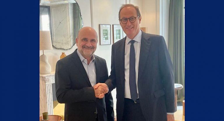 ابي رميا يلتقي برونو فوكس ويدعوه لزيارة لبنان…لقاءات مع نواب وكبار الديبلوماسيين الفرنسيين: ضرورة ضمان استقرار لبنان والمضي بمسار الاصلاحات الاقتصادية