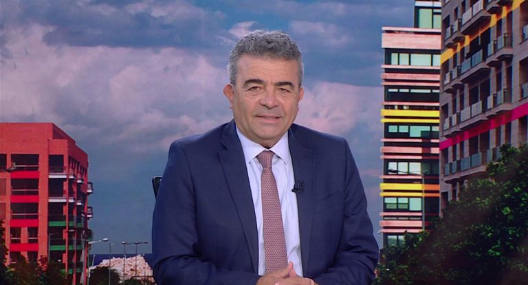 قسطنطين: “التيار” يريد الانتخابات… وسلاح حزب الله يجب ان يسلم بشرط