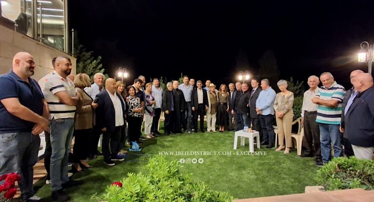 خاص-بالصور: الحواط والفنان طوني حنا معاً … زيارة تهنئة بالهيئة الإدارية الجديدة لجمعية إنماء معاد