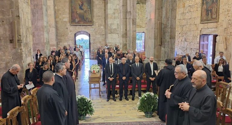 بالصور-وداع رسمي للمدير العام السابق للآثار كميل الأسمر في جبيل