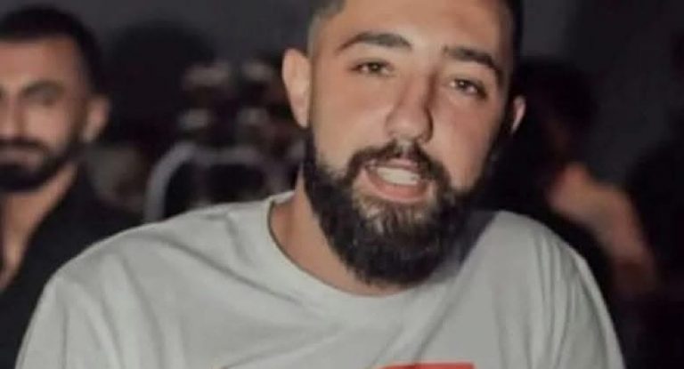 جان إبن ال ٢٩ ربيعاً جثةً هامدة والمسدس الى جانبه