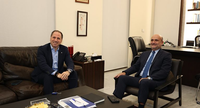 الجميّل وأبي رميا يبحثان الاستحقاق الانتخابي…