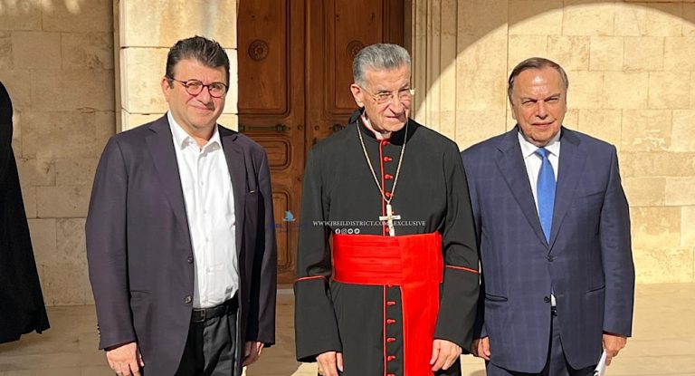 خاص-بالصور:البطريرك الراعي يلتقي رئيس الرابطة المارونية مارون الحلو والأمين العام بول كنعان