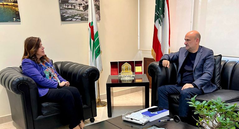 ابي رميا يلتقي بايراقداريان لتنسيق الجهود لدعم القطاع الرياضي