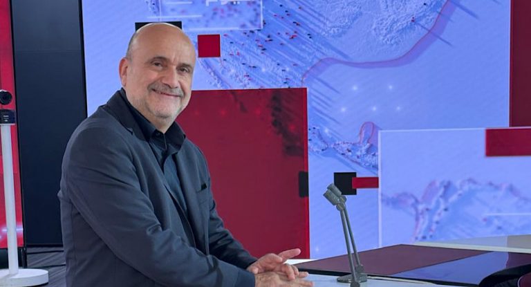 أبي رميا إلى تولوز على رأس وفد نيابي