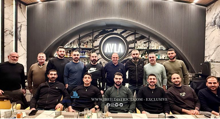 خاص-جو صقر يكرّم فريق نادي الشبيبة معاد لكرة الطائرة