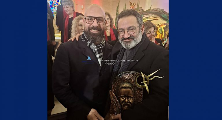 خاص-بالصور: درع تكريمي للفنان جورج خباز في عمشيت من تنفيذ النحات المحترف نديم يونس