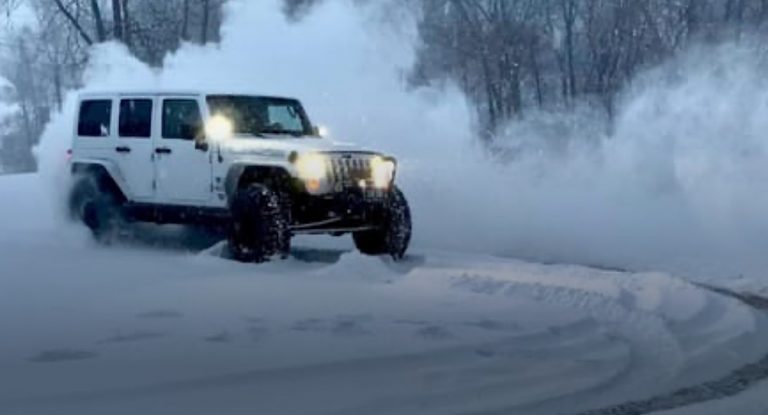 الـ Off-road على الثلج.. ممنوع!