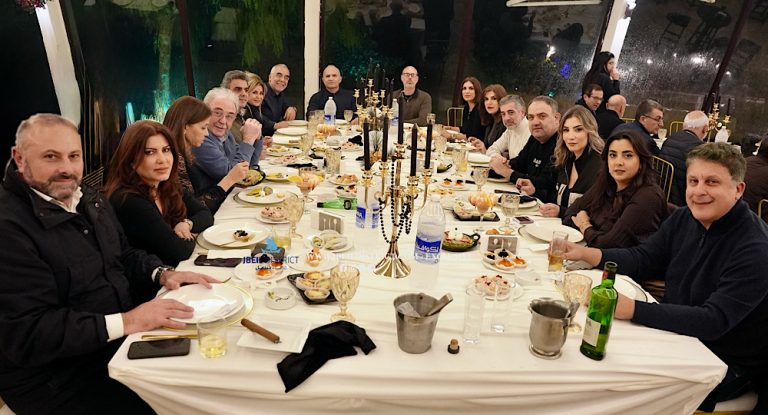 خاص-بالصور : عشاء عضو مجلس بلدية جبيل وسام صليبا تكريماً للمجلس البلدي في منتجع ” B Mehrine “