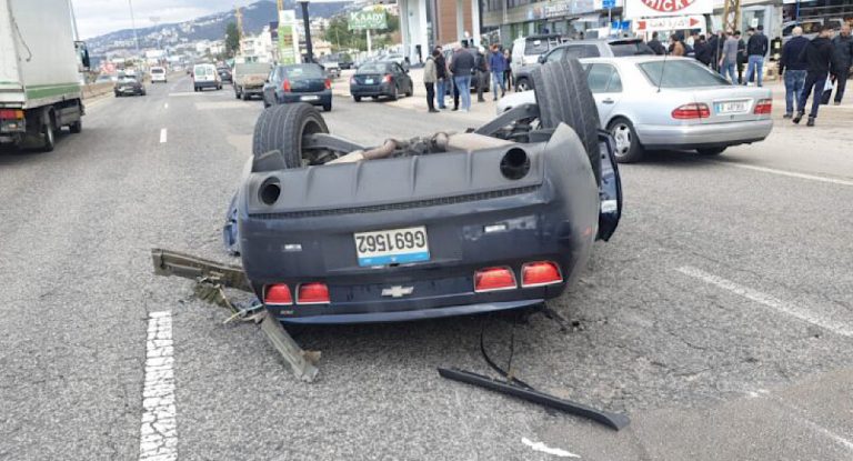 حادث مرّوع على أوتوستراد الصفرا …شاهدوا الفيديو !