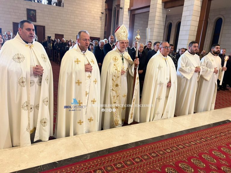 خاص-بالصور: المطران عون ترأس قداس عيد مار مارون في جبيل: نصلي على نية رئيس الجمهورية لكي يساعده الرب في مسيرته الوطنية