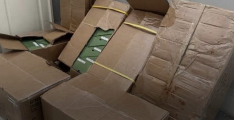 بالصورة: ضبط أحذية مهرّبة