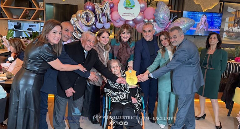 خاص-بالصور: رئيس بلدية المزاريب وعرستا بشير فرام يكرّم أمهات البلدة بعيدهّن