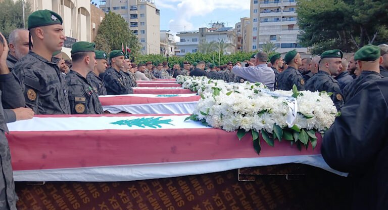 بالصور- صيدا تودّع شهداء أمن الدولة الـ13