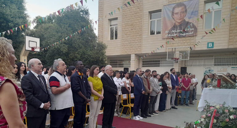 خاص-بالصور:مدرسة الاخوة المريميين جبيل تقيم “قداس الإرسال” لخريجيها..المطران عون: للاستثمار في تربية الشباب على محبة الله
