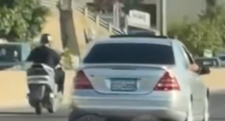 بالفيديو-مطاردة وإقفال طريق على أوتوستراد جبيل-جونية…ومناشدة للدولة لوضع حدّ لـ”زعران الطرقات”